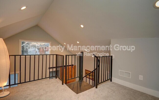 Building Photo - 451 S 22nd St