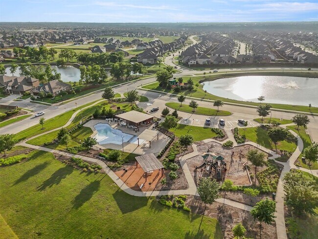 Building Photo - 1248 Starlight Ave