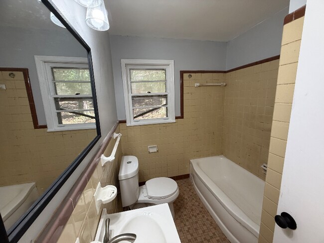 Building Photo - Spacious 3 Bed 1 Bath Home in Montgomery, AL - $1650/mo