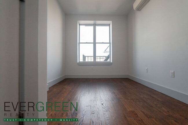 Building Photo - 311 Woodbine St