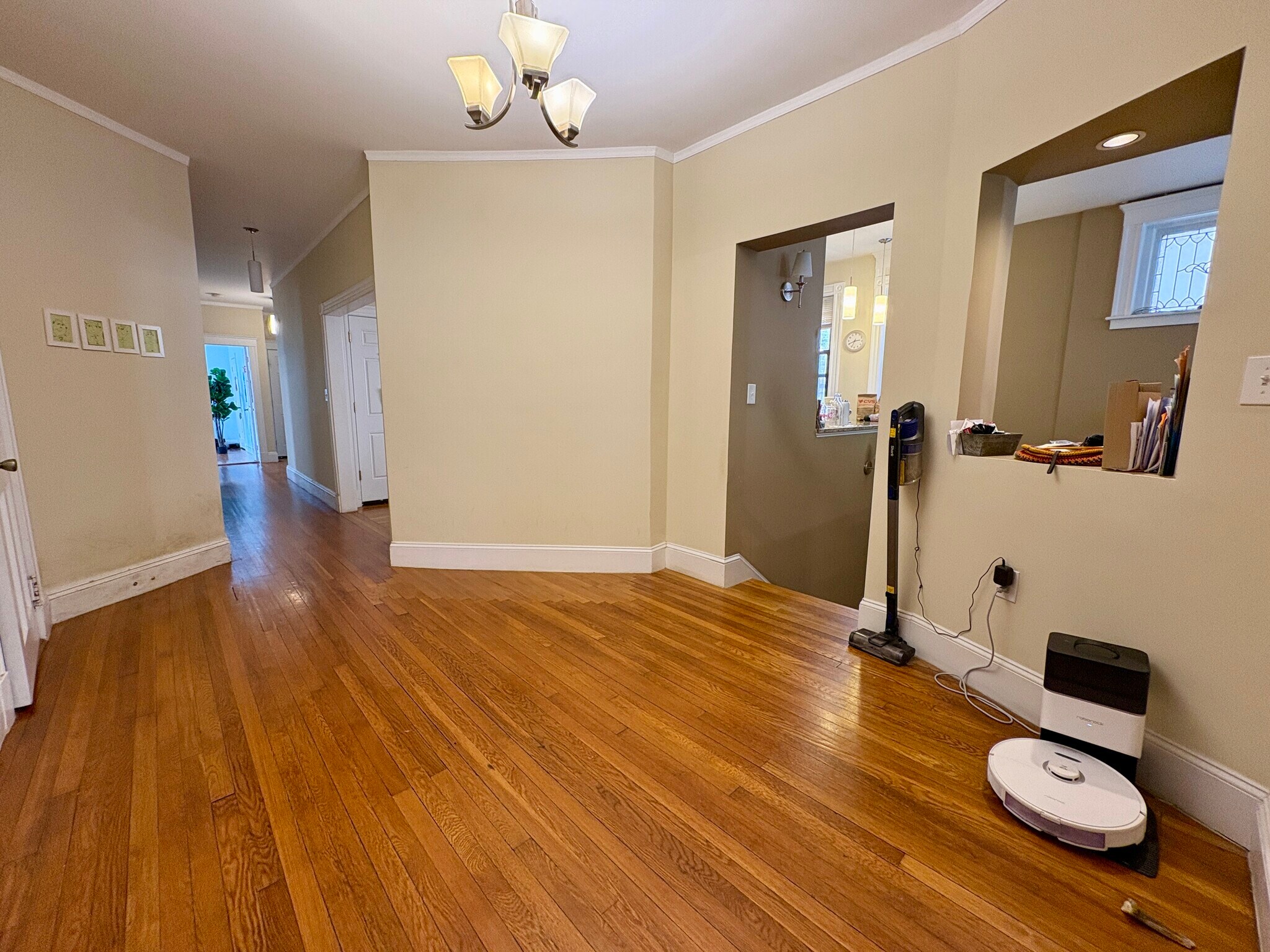 Building Photo - 184 Saint Paul St