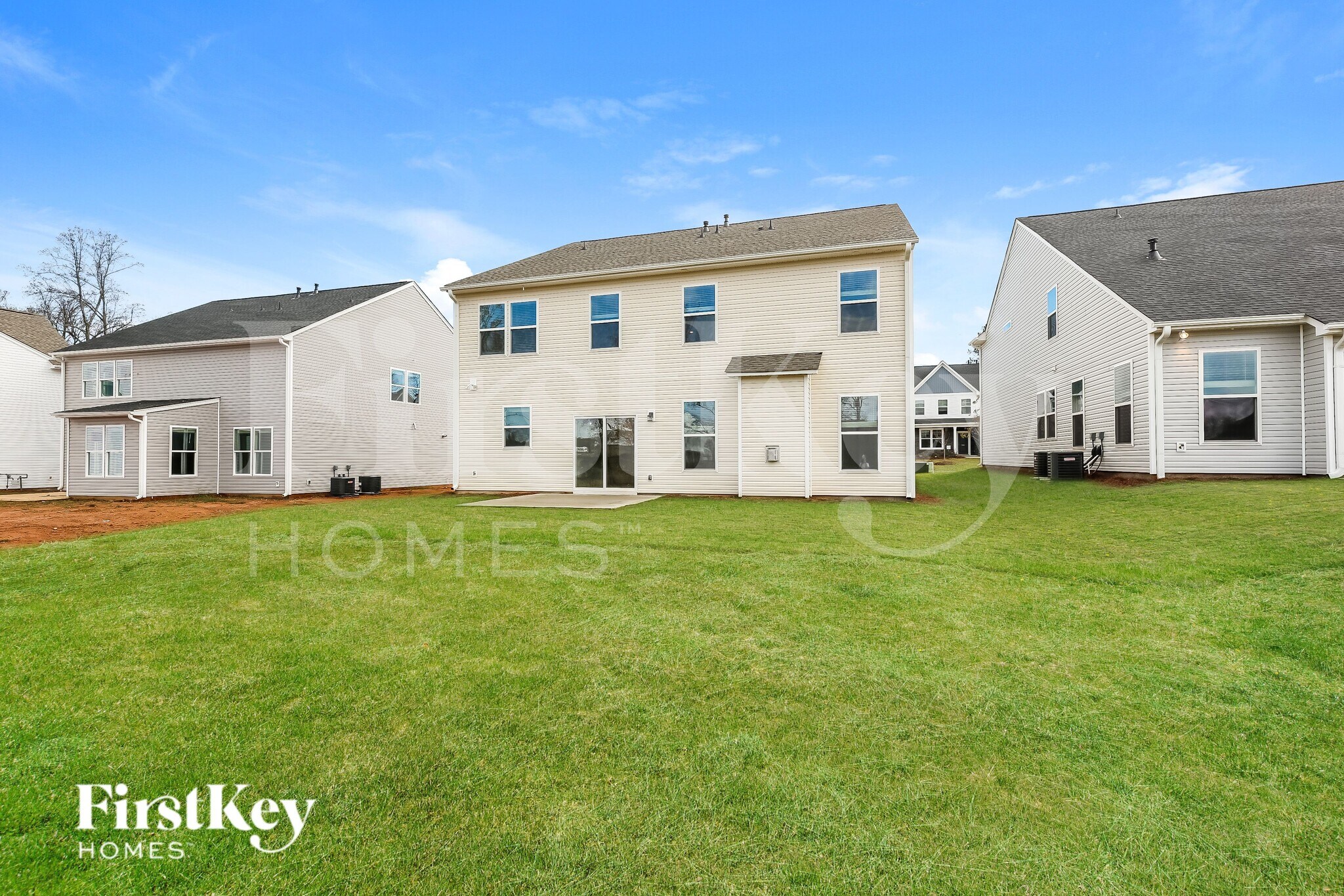 Building Photo - 569 Hillpark Ln