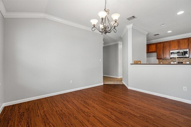 Building Photo - 2505 Rusk Ct