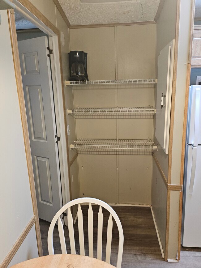 Building Photo - 279 Tricycle Hill Ln