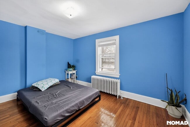 Building Photo - 96 Kenwood Ave