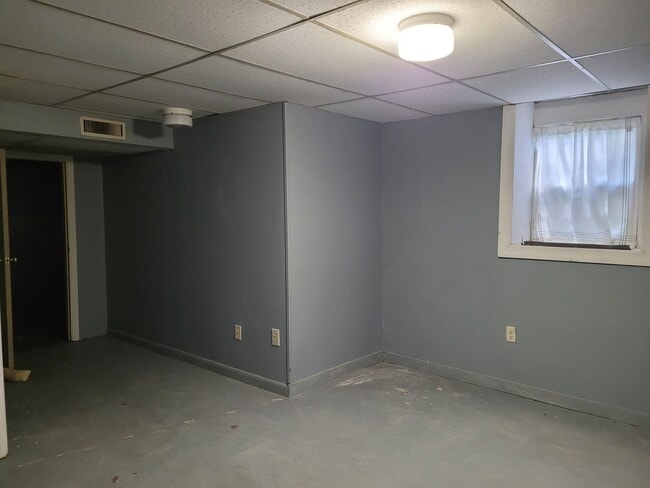 Building Photo - 230 High St