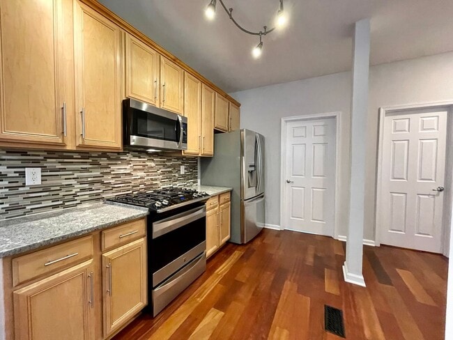 Building Photo - 3-Story Duplex in Chesapeake Beach! Ready 05-06-26! Fenced Backyard - Attached Garage - Pet Frien...