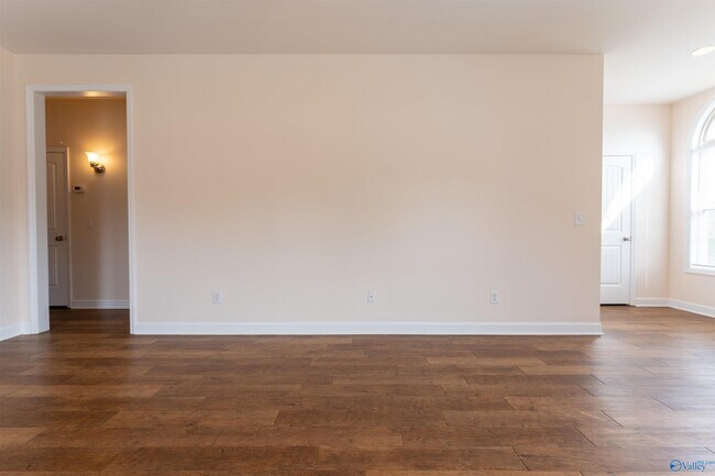 Building Photo - 105 Kaileigh Paige Cir