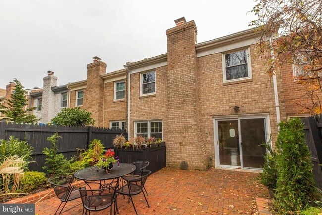 Building Photo - 7370 Eldorado St