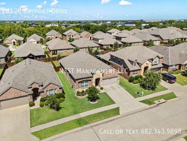 Building Photo - 4420 Bayport Dr