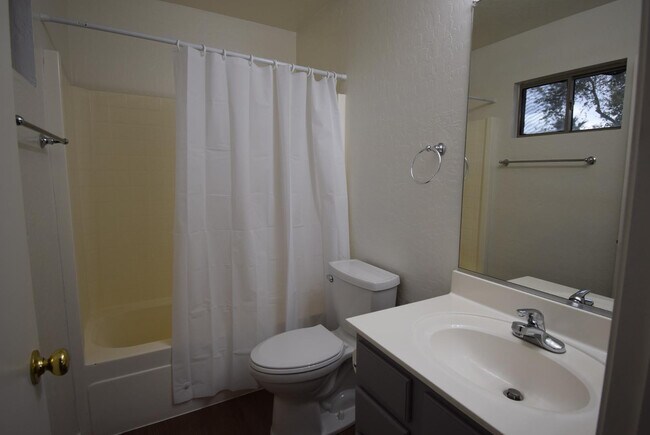 Building Photo - 15338 N 148th Ct