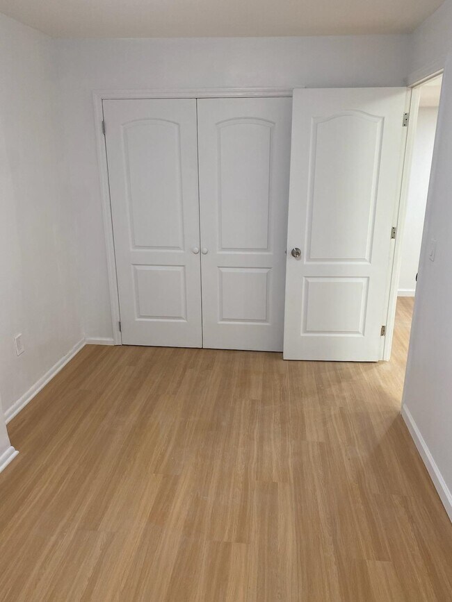 Building Photo - 298 Princeton Ave