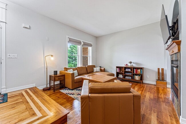 Building Photo - 3 bed, 4 bath LoHi single family home with 2 car detached garage