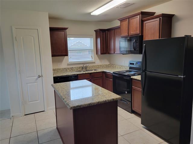 Building Photo - 1200 Lombardy Dr
