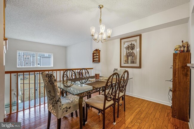 Building Photo - 117 N Barrow Pl