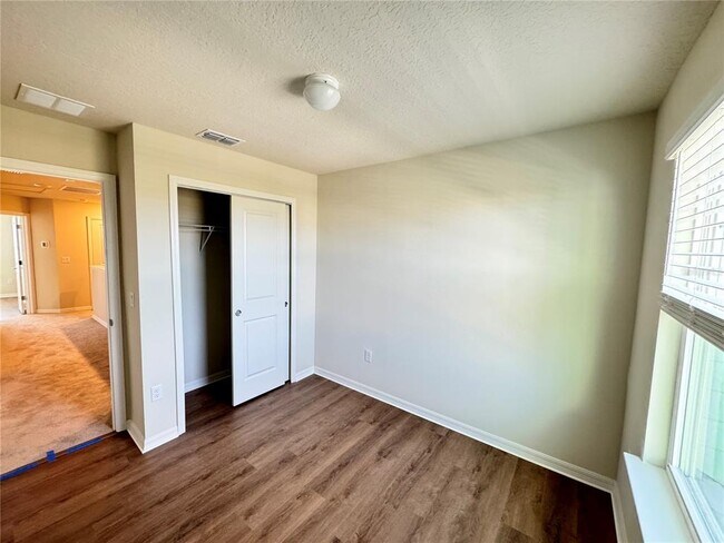 Building Photo - 4584 Maple Waltz