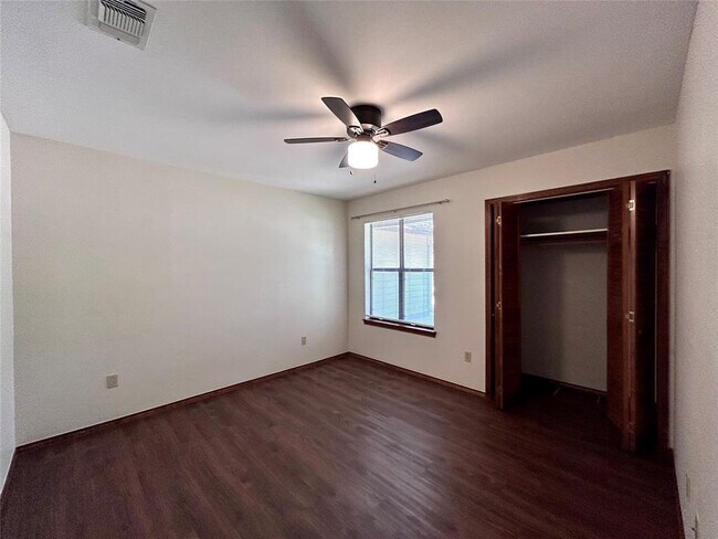 Building Photo - 57 Woodcreek Dr