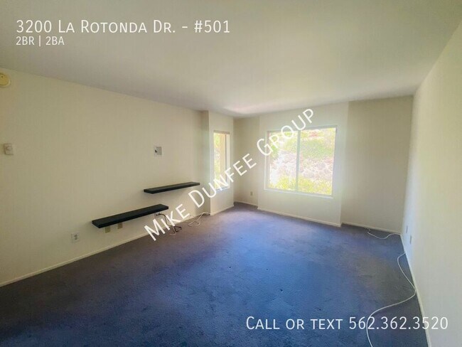 Building Photo - 3200 La Rotonda Dr