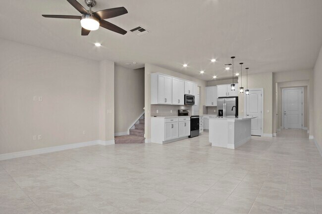 Building Photo - 4837 Chantilly Rd
