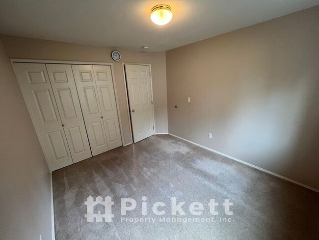 Building Photo - 3 Bedroom Rambler in McCormick Woods!