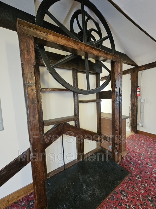 Building Photo - 328 Browns Trce