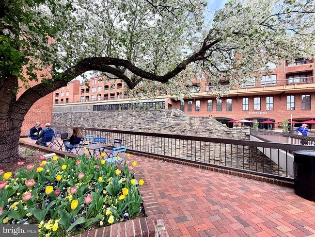 Building Photo - 1080 Wisconsin Ave NW