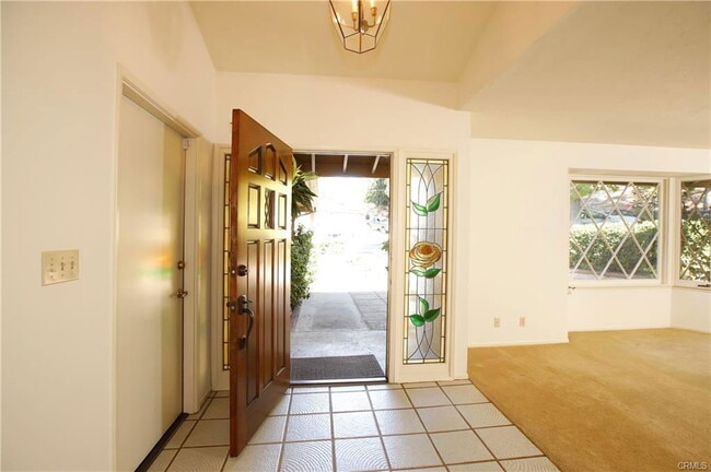 Building Photo - 1845 Cathay St