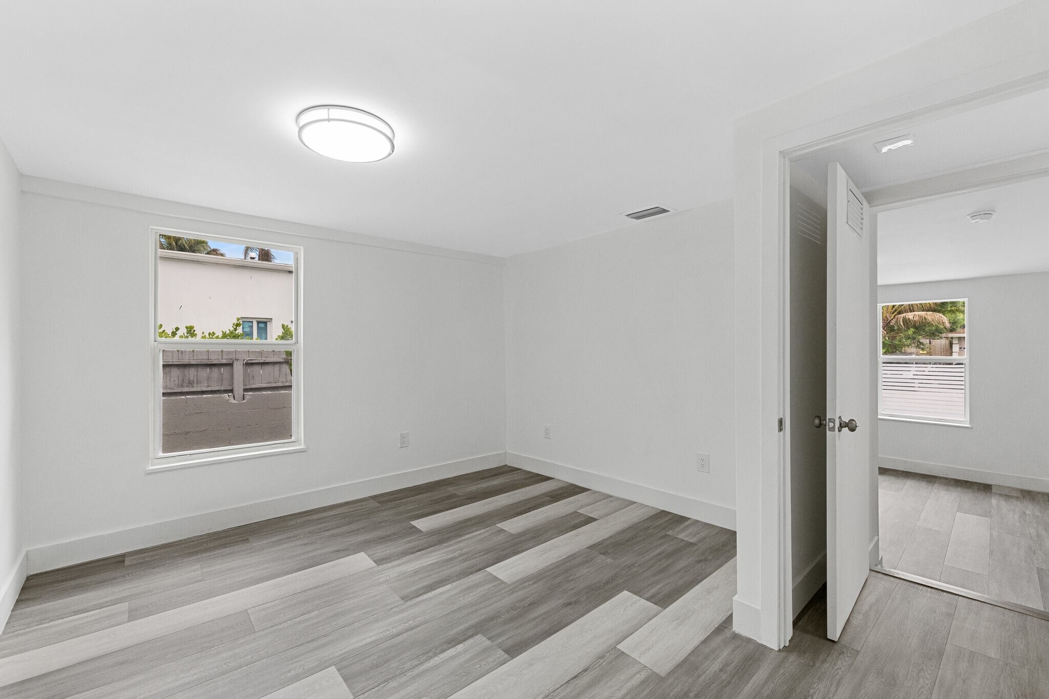 Building Photo - 2433 NW 97th St