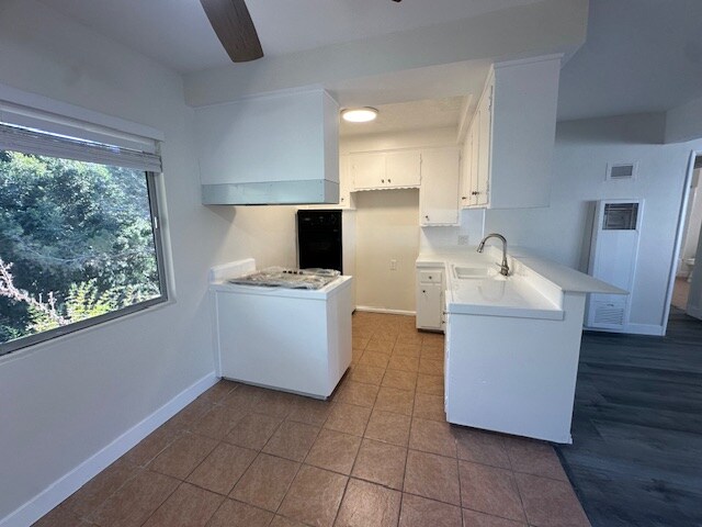 Building Photo - 2510 S Anchovy Ave