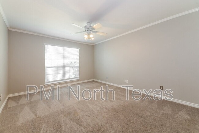 Building Photo - 8400 Hickory St