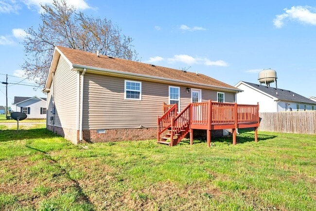 Building Photo - 521 Gainey Dr