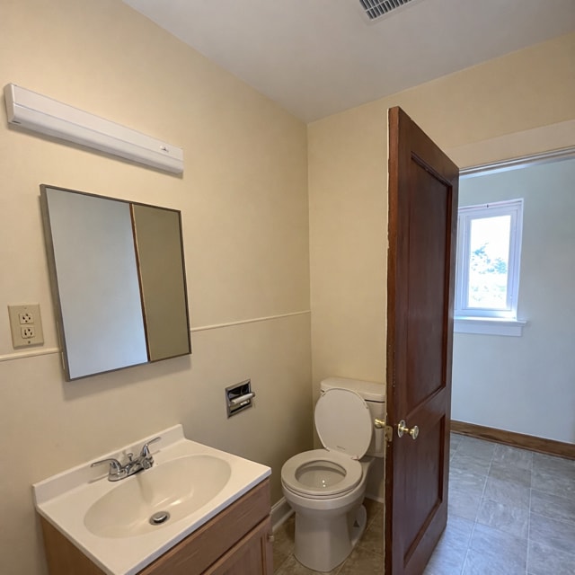 Building Photo - 18 Cleveland Ave