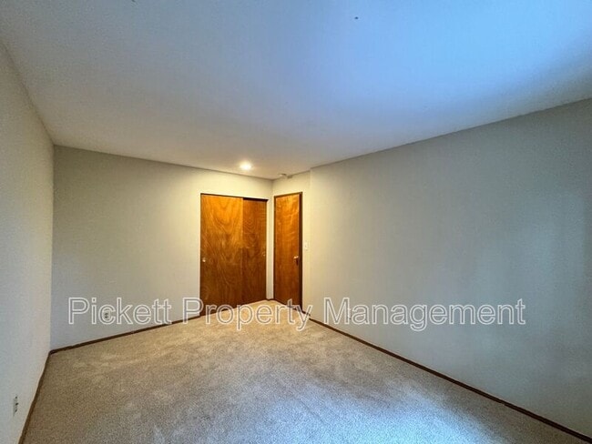 Building Photo - 10738 Jetty Pl NW