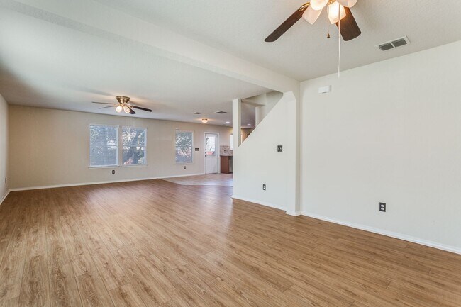 Building Photo - Ready for Rent!