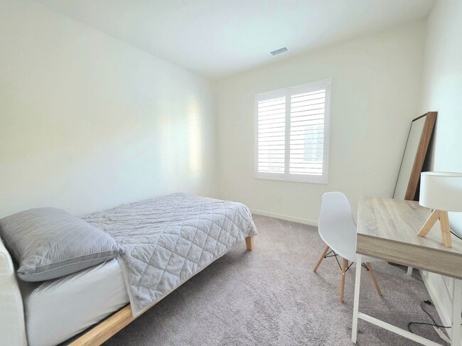 Building Photo - 1612 Ruedy Pl