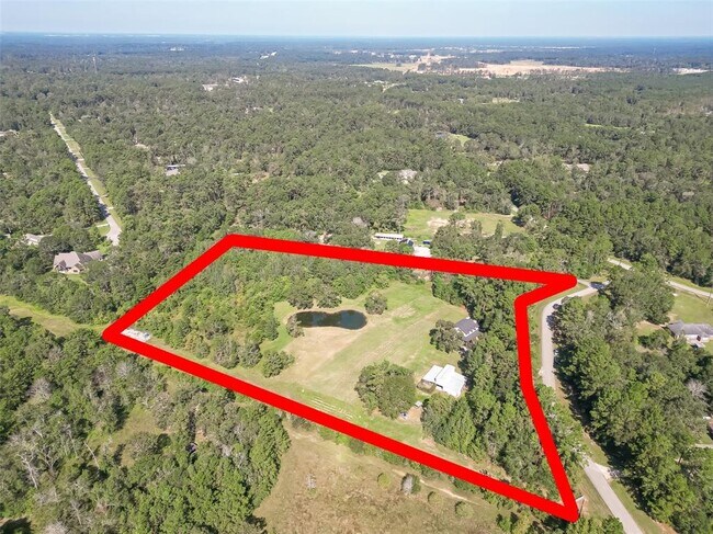 Building Photo - 17926 Country Pl Dr