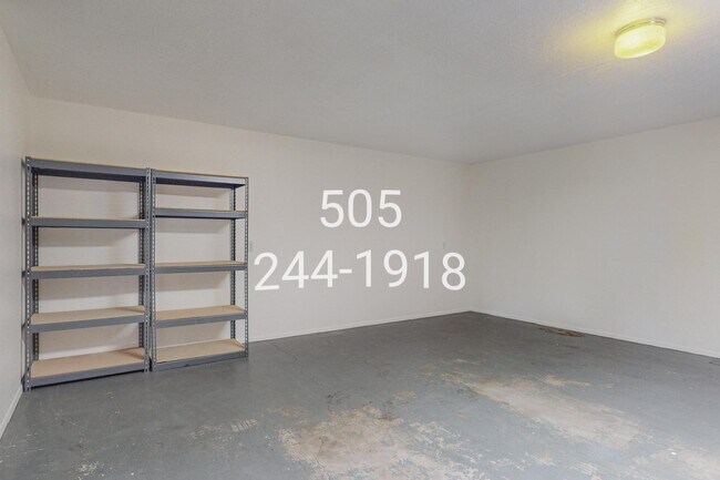 Building Photo - 876 Tramway Ln Ct NE