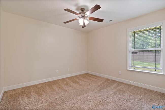 Building Photo - 15828 Coach House Ct NW