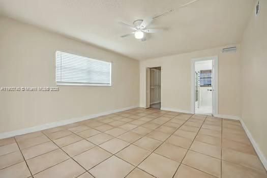 Building Photo - 8527 Old Country Manor