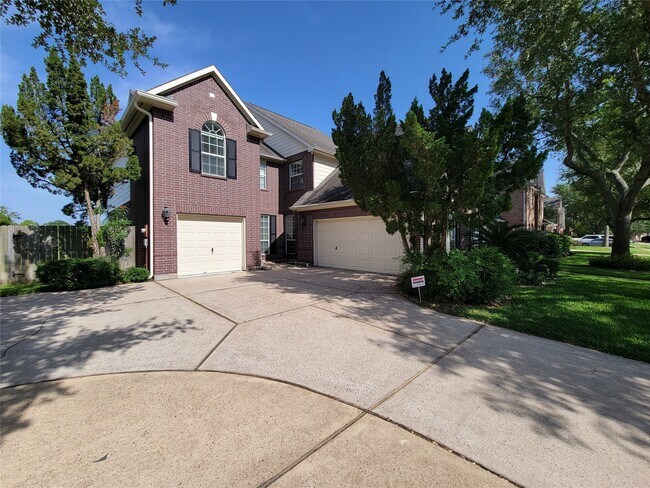 Building Photo - 3011 Taylorcrest Dr