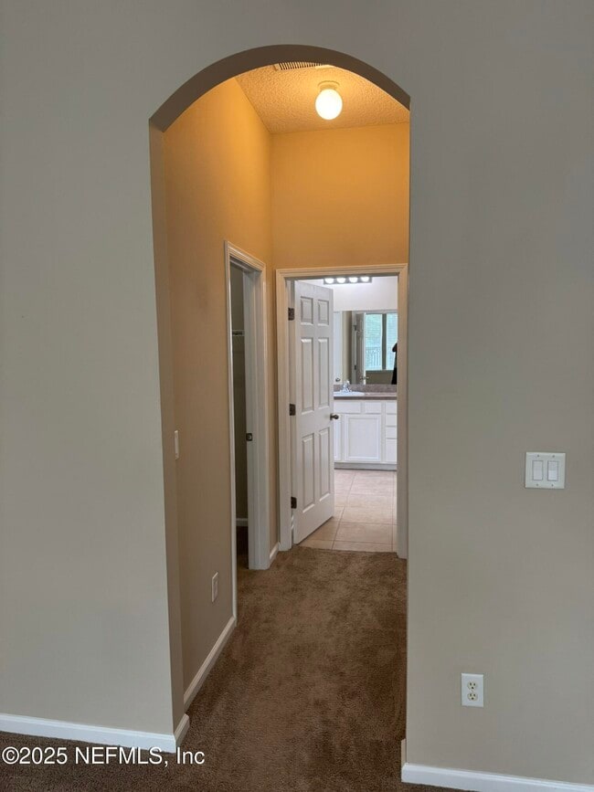 Building Photo - 95470 Sonoma Dr
