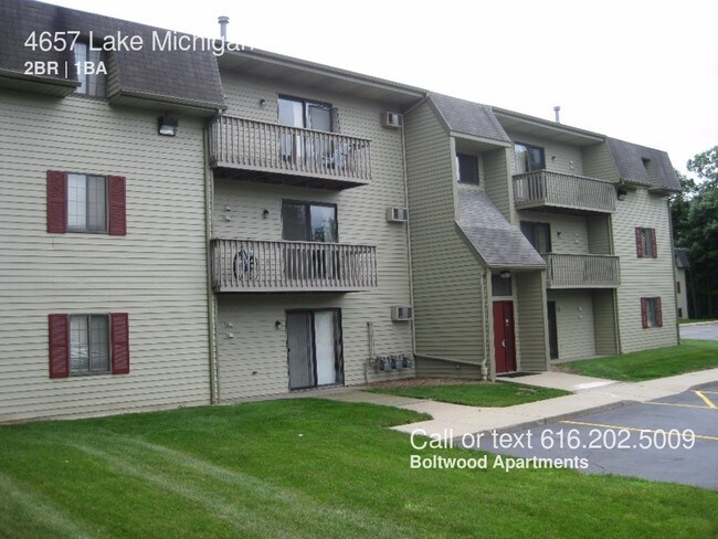 Building Photo - 4657 Lake Michigan Dr