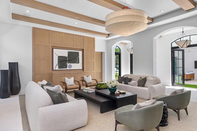 Building Photo - 734 S Ocean Blvd