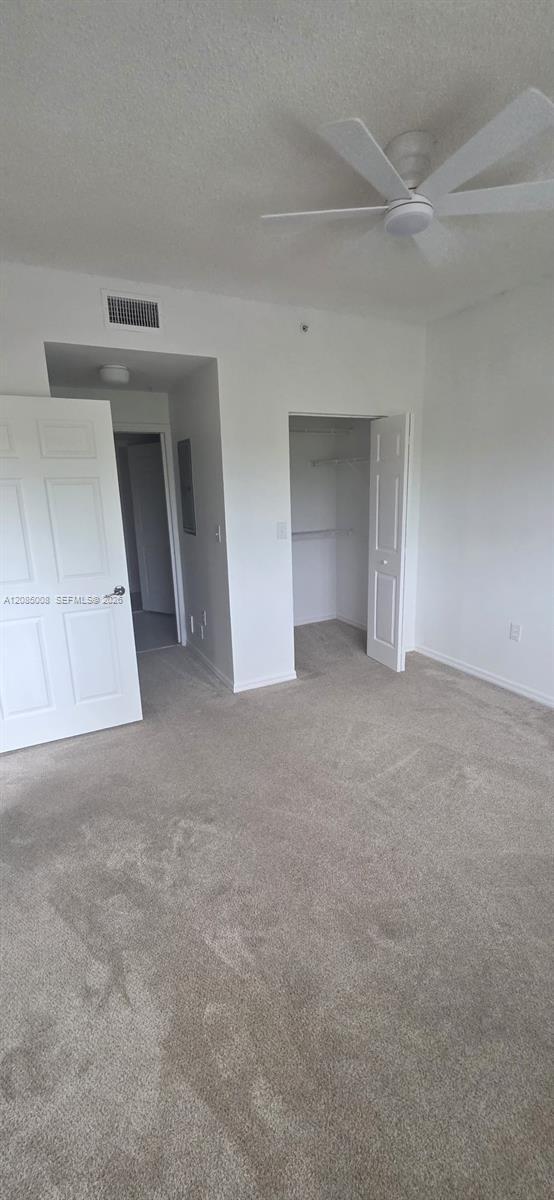 Building Photo - 2802 Sarento Pl