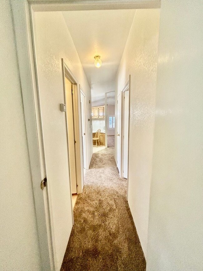 Building Photo - Charming 2-Bedroom 2-Bathroom Manufactured Home in Fortuna Foothills.