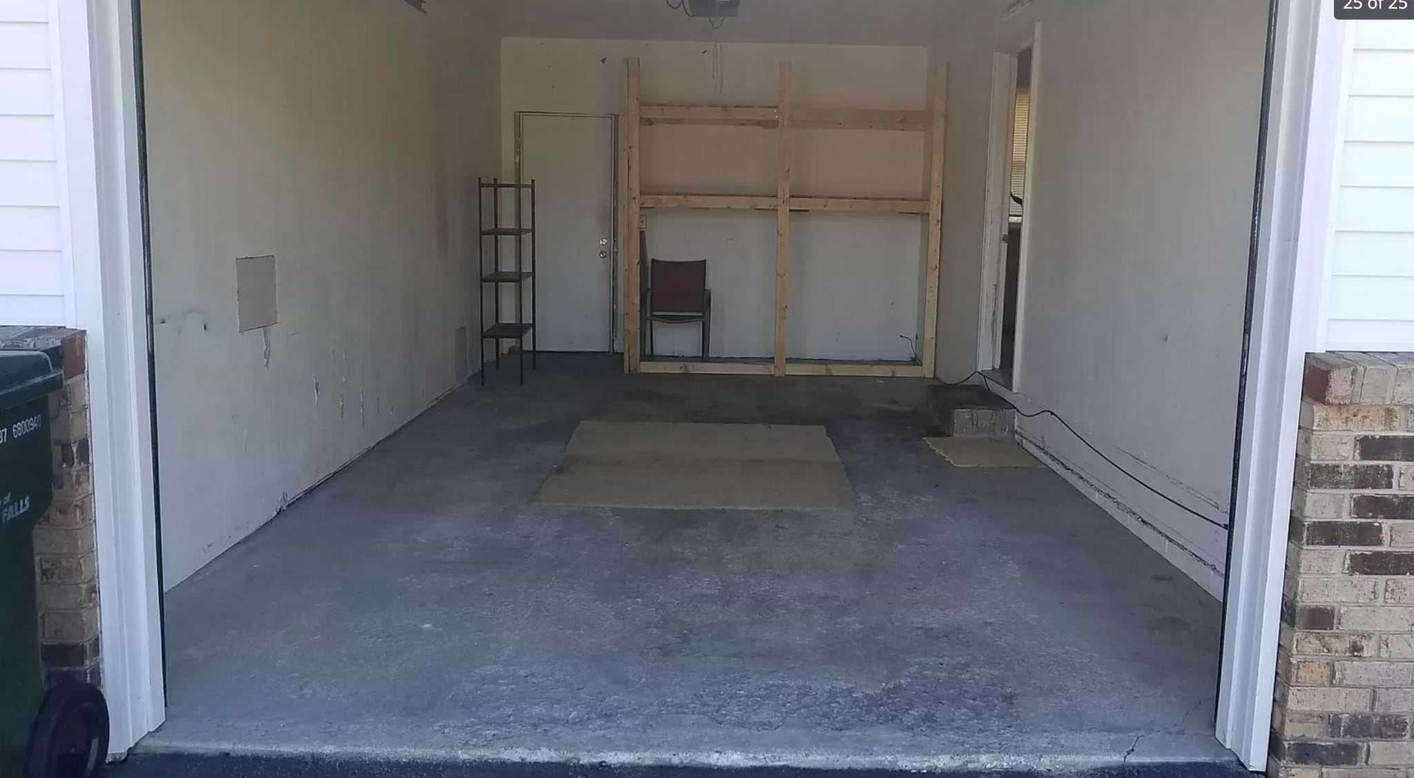 garage - 2324 Crescent Dr