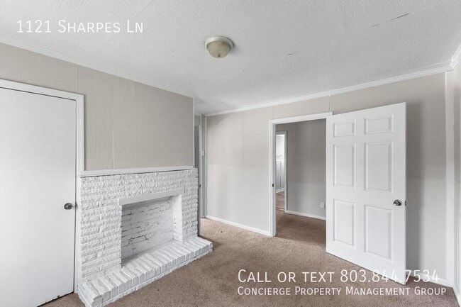 Building Photo - 1121 Sharpes Ln