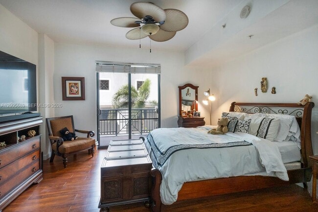 Building Photo - 8390 SW 72nd Ave