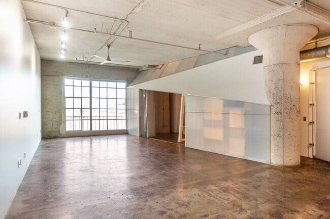 Building Photo - 1855 Industrial St