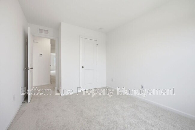 Building Photo - 27 Broward Ln
